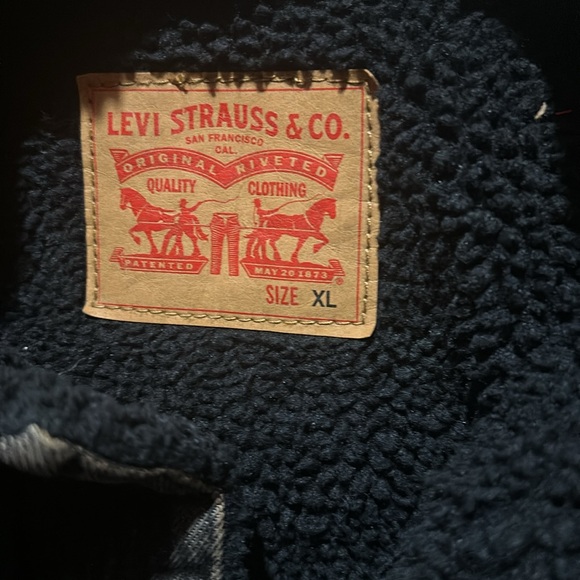 Levi jacket - Picture 2 of 2